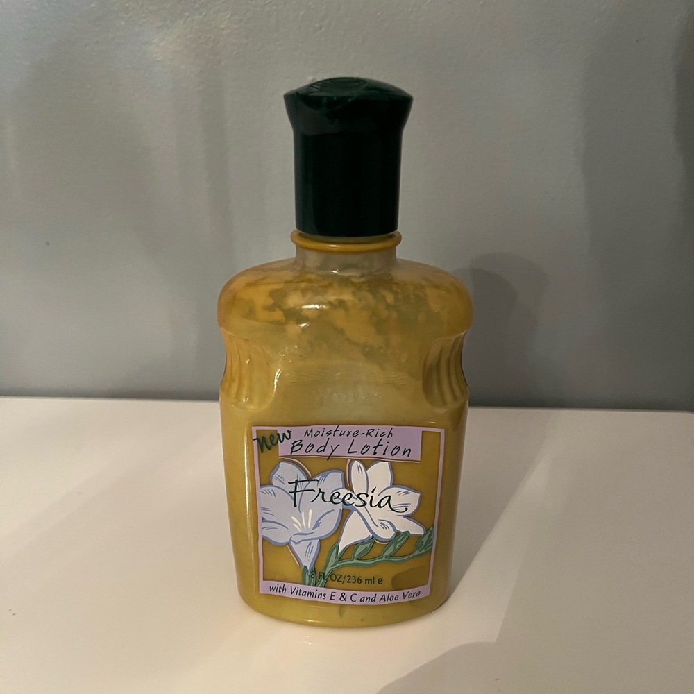 Bath and body works freesia body lotion